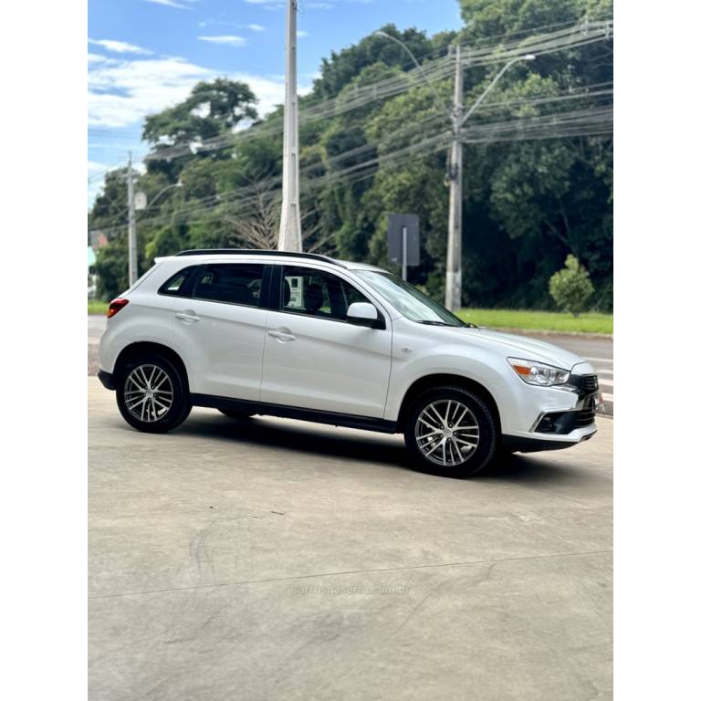 MITSUBISHI - ASX - 2017/2018 - Branca - R$ 94.900,00