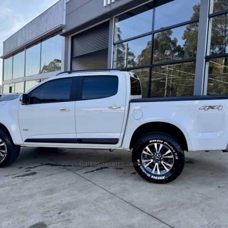 CHEVROLET - S10 - 2018/2018 - Branca - Sob Consulta