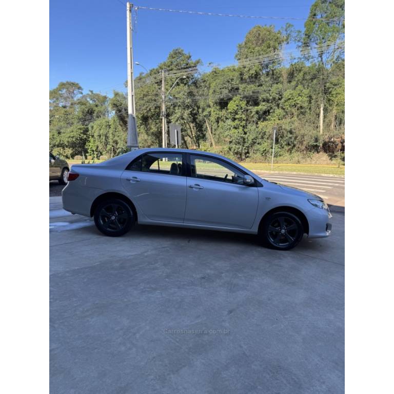 TOYOTA - COROLLA - 2009/2009 - Prata - R$ 59.900,00