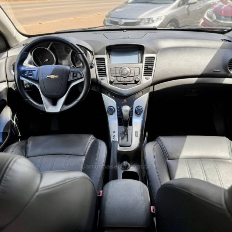 CHEVROLET - CRUZE - 2012/2012 - Prata - R$ 58.900,00