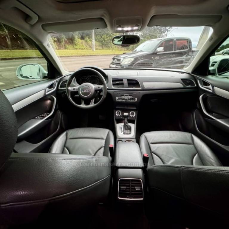 AUDI - Q3 - 2012/2013 - Branca - R$ 88.900,00