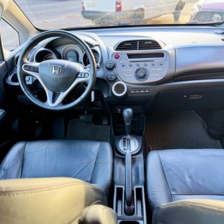 HONDA - FIT - 2009/2009 - Prata - R$ 47.900,00