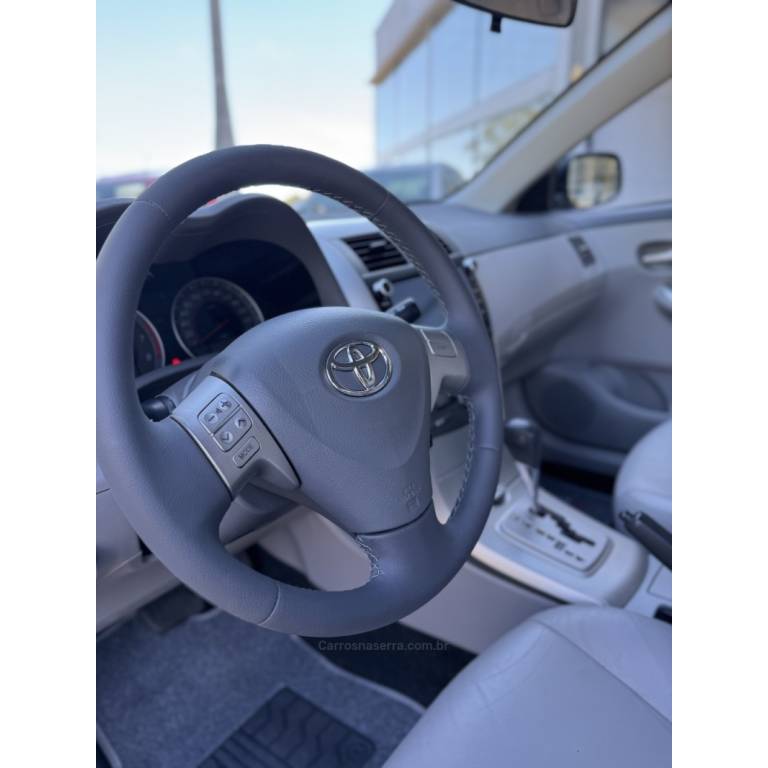 TOYOTA - COROLLA - 2009/2009 - Prata - R$ 59.900,00