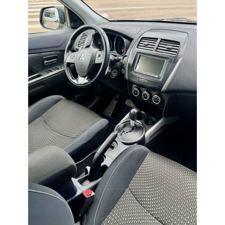 MITSUBISHI - ASX - 2017/2018 - Branca - R$ 94.900,00