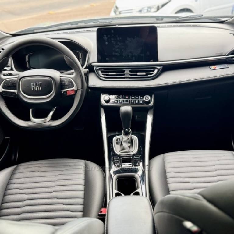 FIAT - FASTBACK - 2023/2024 - Cinza - R$ 124.900,00