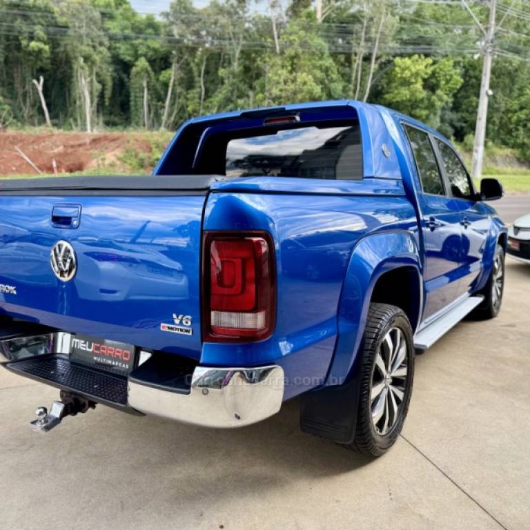 VOLKSWAGEN - AMAROK - 2018/2019 - Azul - R$ 159.900,00