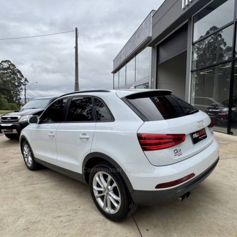 AUDI - Q3 - 2012/2013 - Branca - R$ 88.900,00