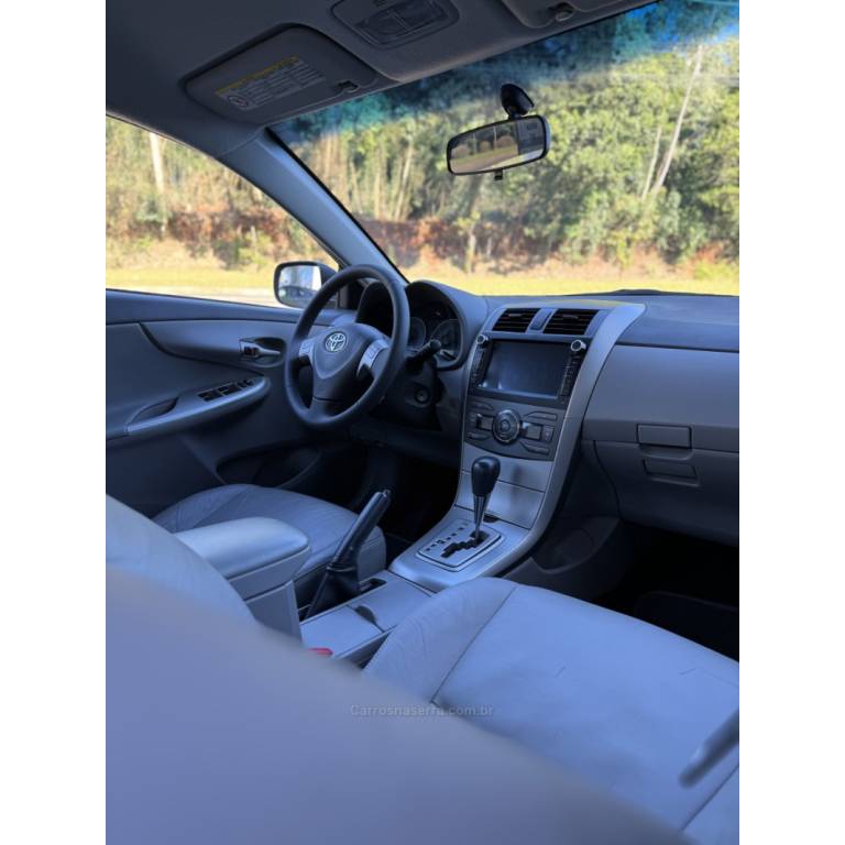 TOYOTA - COROLLA - 2009/2009 - Prata - R$ 59.900,00