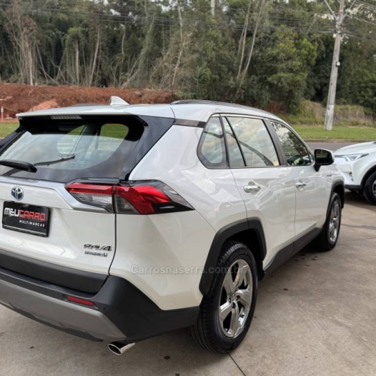 TOYOTA - RAV4 - 2019/2019 - Branca - R$ 169.900,00