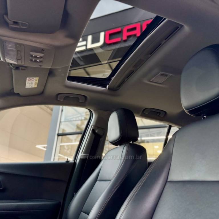 CHEVROLET - TRACKER - 2018/2019 - Cinza - R$ 93.900,00