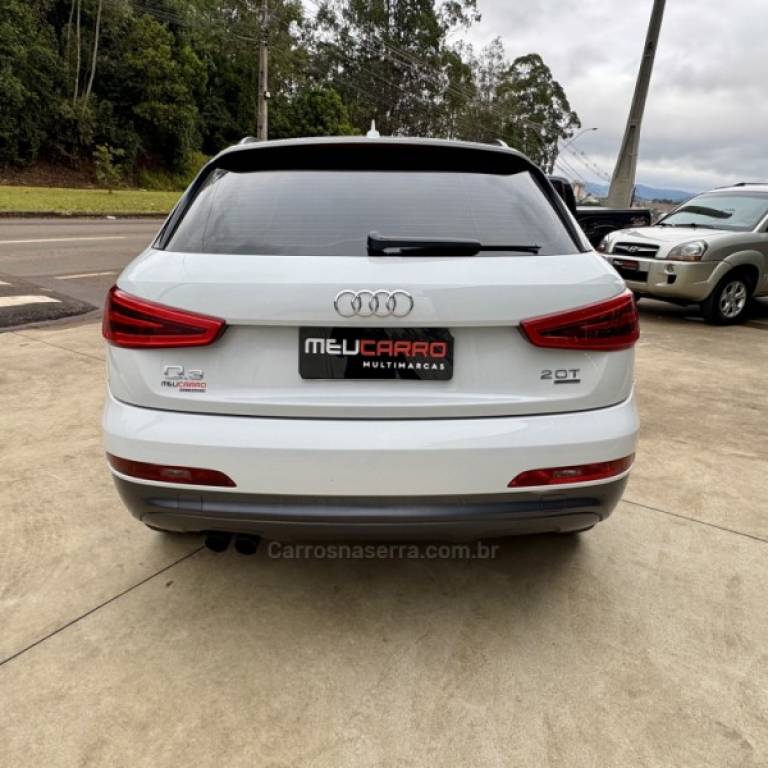 AUDI - Q3 - 2012/2013 - Branca - R$ 88.900,00