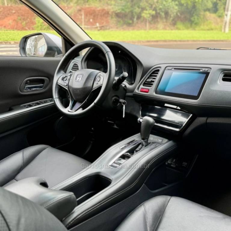 HONDA - HR-V - 2015/2016 - Cinza - R$ 89.900,00