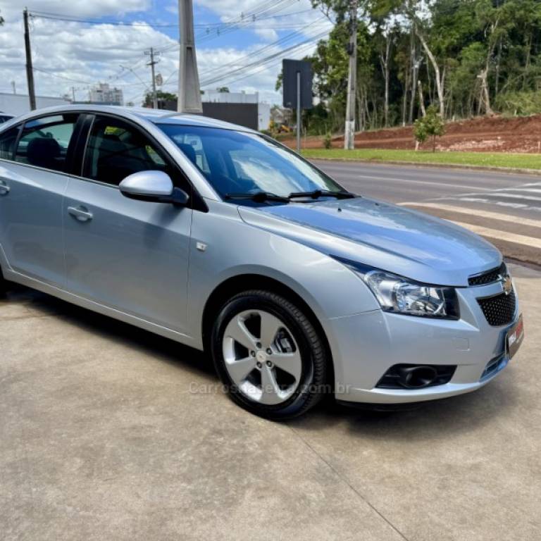 CHEVROLET - CRUZE - 2012/2012 - Prata - R$ 58.900,00