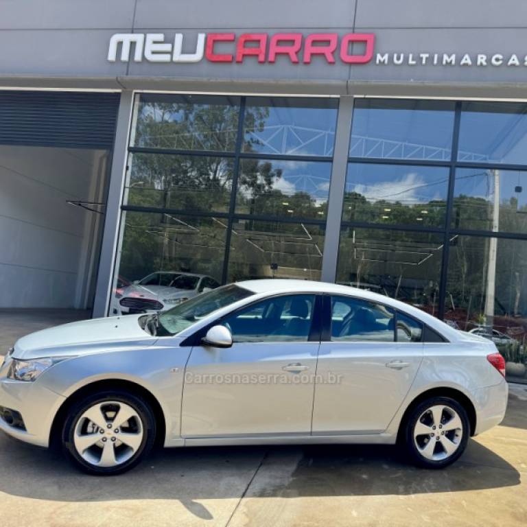 CHEVROLET - CRUZE - 2012/2012 - Prata - R$ 58.900,00