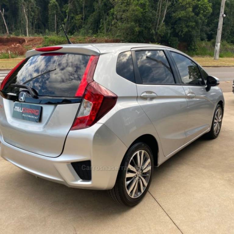 HONDA - FIT - 2016/2016 - Prata - R$ 75.900,00