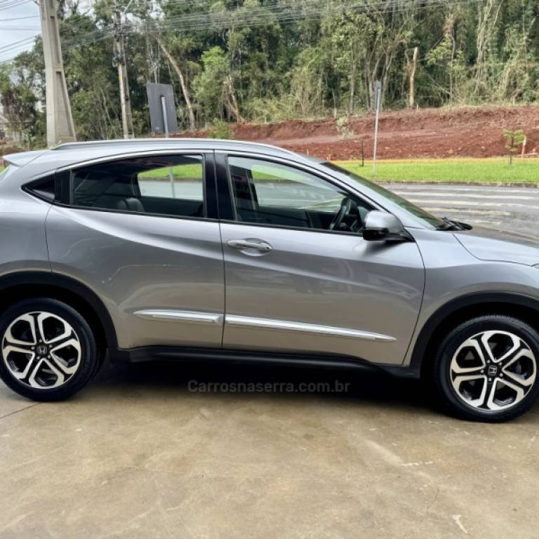 HONDA - HR-V - 2015/2016 - Cinza - R$ 89.900,00