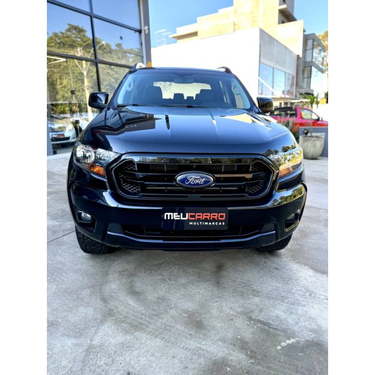 FORD - RANGER - 2022/2023 - Preta - R$ 169.900,00