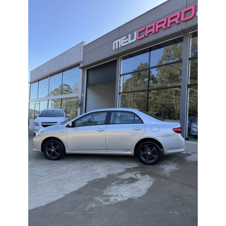 TOYOTA - COROLLA - 2009/2009 - Prata - R$ 59.900,00