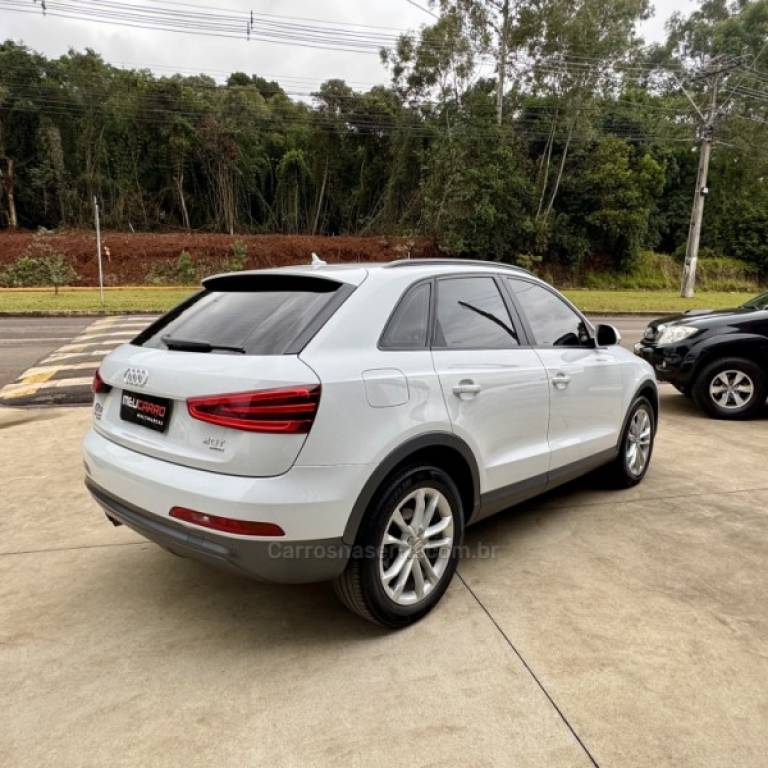 AUDI - Q3 - 2012/2013 - Branca - R$ 88.900,00