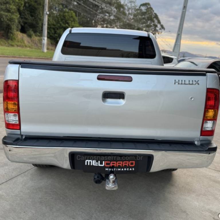 TOYOTA - HILUX - 2008/2009 - Prata - R$ 89.900,00