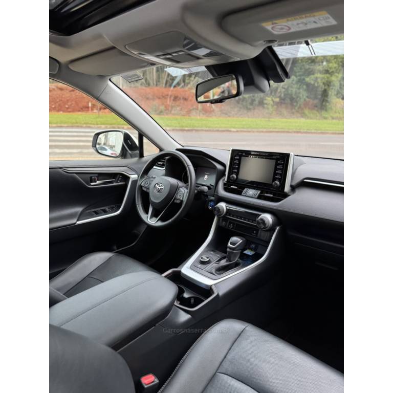 TOYOTA - RAV4 - 2019/2019 - Branca - R$ 169.900,00